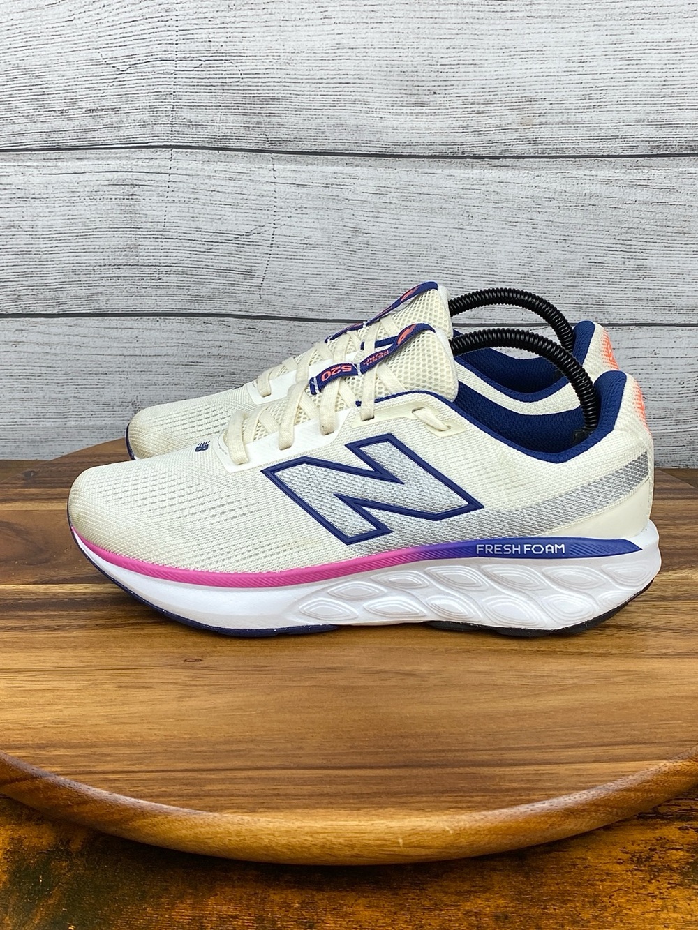 New Balance 520 V9 Angora Blue Oyster Running Shoes Women’s Size 9.5